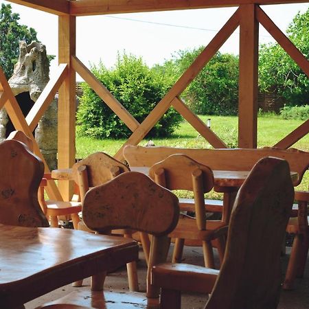 Bed and Breakfast Matko Airport Es Elmenykoezpont Exterior foto